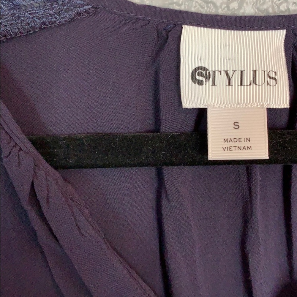 Blouse. - Picture 3 of 4